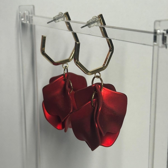 Earrings - Picture 3 of 3